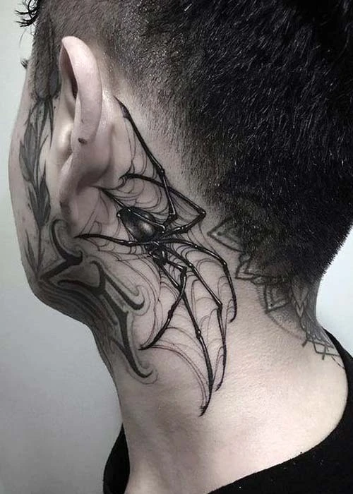 Örümcek Tasarımı Erkek Boyun Dövmeleri