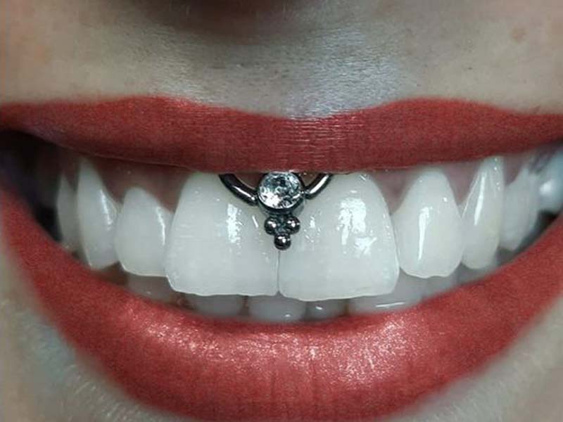 Smiley Piercing – Duymadım Deme!