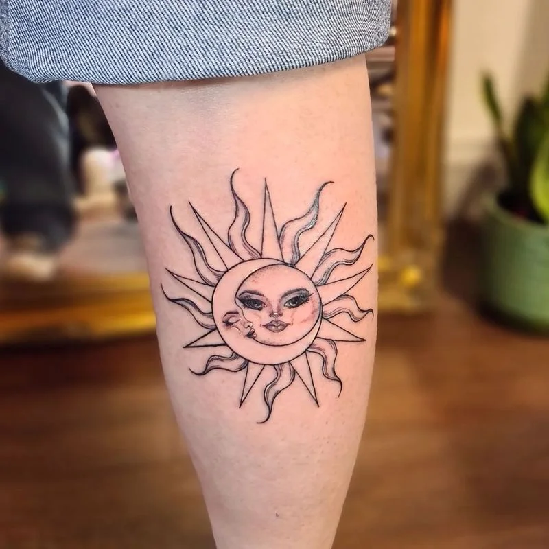 Güneş ve Ay Dövmesi