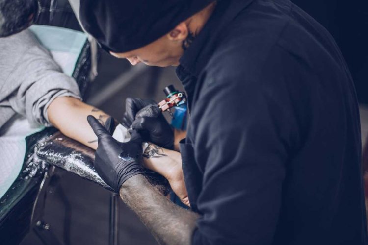 Nasıl Dövmeci Olunur? En İnce Ayrıntılarıyla